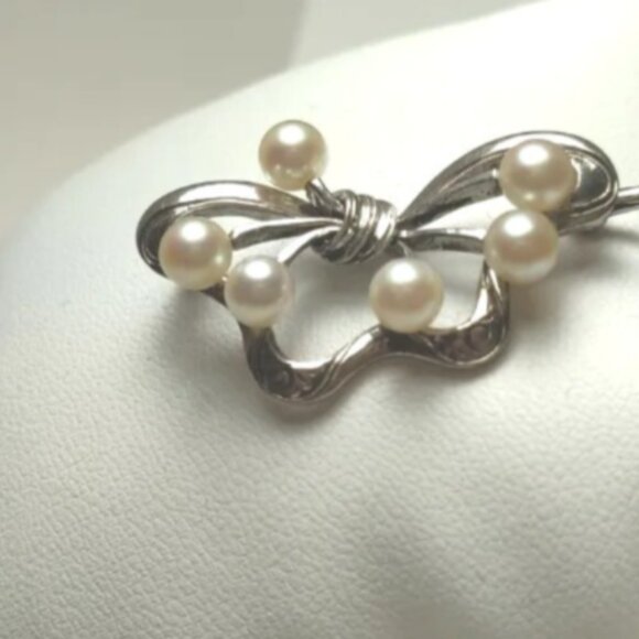 Mikimoto Pearl Brooch Pin Very Vintage Sterling Silver Butterfly with 5mm Pearls - Picture 2 of 6